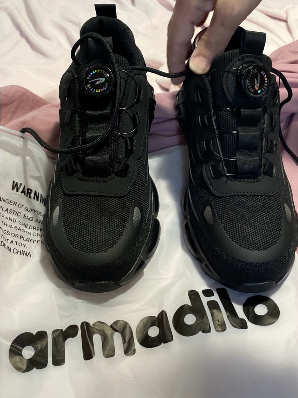 Armadilo Black Women's Lace-Free Athletic Sneakers